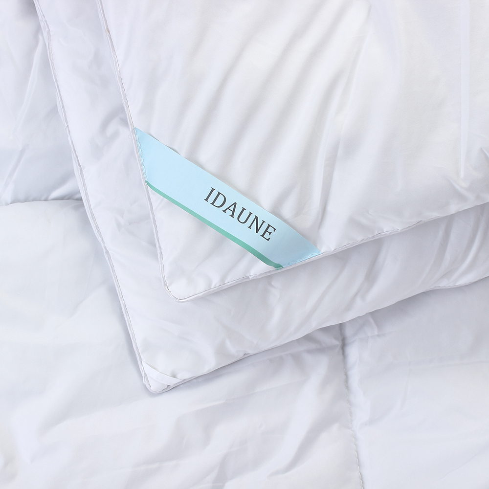 RVDU Cream Lipstick For Women Long Lasting Moisturing Lipstick (Red)