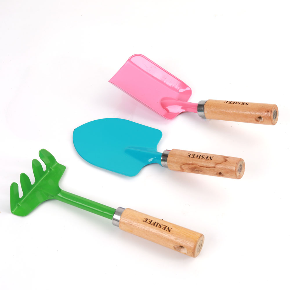 NESIFEE Gardening tools, namely, trowels, weeding forks, spades, hoes,3PCS/Set Gardening Tools Set with Shovel RakeMade Of Metal With Sturdy Wooden Handle Safe Right Size Gardening Tools