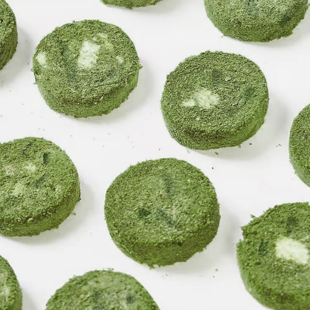 K9 Belly Bliss Cat Grass Chicken Biscuits - Natural Cat Grass Pet Treats for Digestion,Gut Health,Freshens Breath,Easy Way to Care for Your Pet's Health