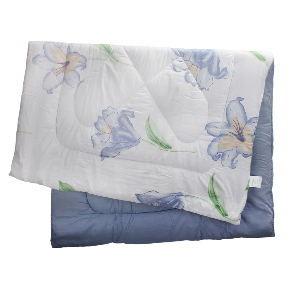 SNOWMAN Quilts, Elegant Lily Floral Print Reversible Quilt,Fresh Blue & White,Soft Lightweight All-Season Comforter