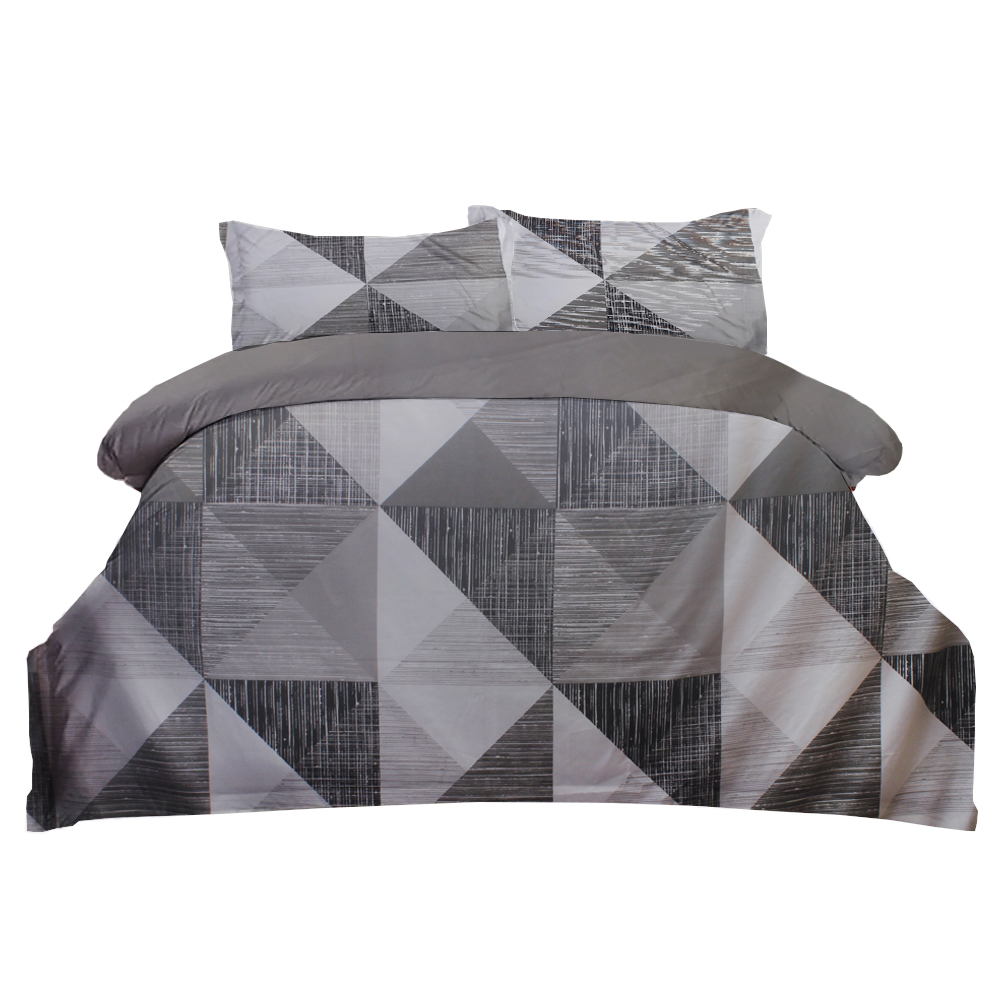 CotComf Modern Geometric 3 Piece Bedding Set, Soft Covers for quilts with Zipper Closure, Grey Triangle Pattern Duvet Cover with 2 Pillow Shams for Master or Guest Bedroom Decor