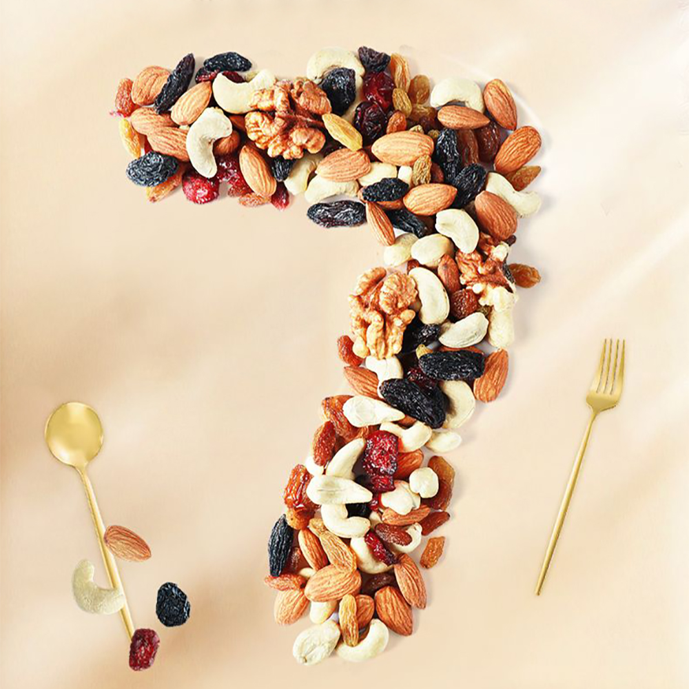 Accretion Premium Dried Fruit Mixes with Walnuts, Almonds, Cashews ,Pumpkin seeds, Black currant, Red grape& Cranberries - Dried Fruit Healthy Snacks for Adults and Kids,150g Jar