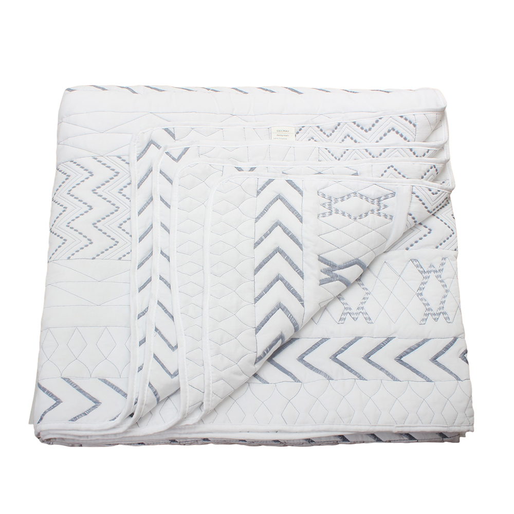 DECMAY Lightweight Geometric Pattern Quilted Bedspreads, Soft Polyester Bedding Set for Home, Bedroom, All Season Bedspread Set (Two Pillow Cases, White)