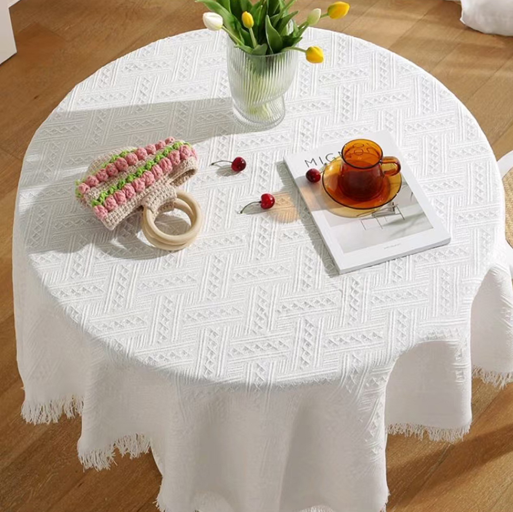 Adorila Table cloth of textile, White Textured Woven Tablecloth with Tassels for Dining Table, Kitchen, Farmhouse Decoration